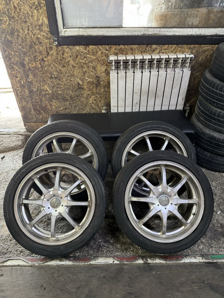 Продам диск с покрышками на тойото лексус сефиро