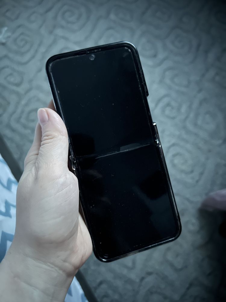 Samsung Galaxy z flip 4