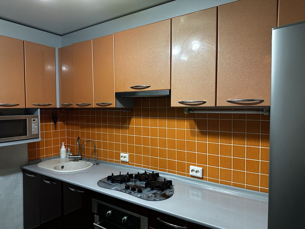 Продам кухню со встроенной техникой