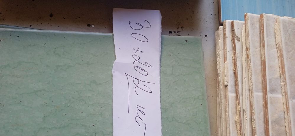 Продается Кафель разные новые и б/у