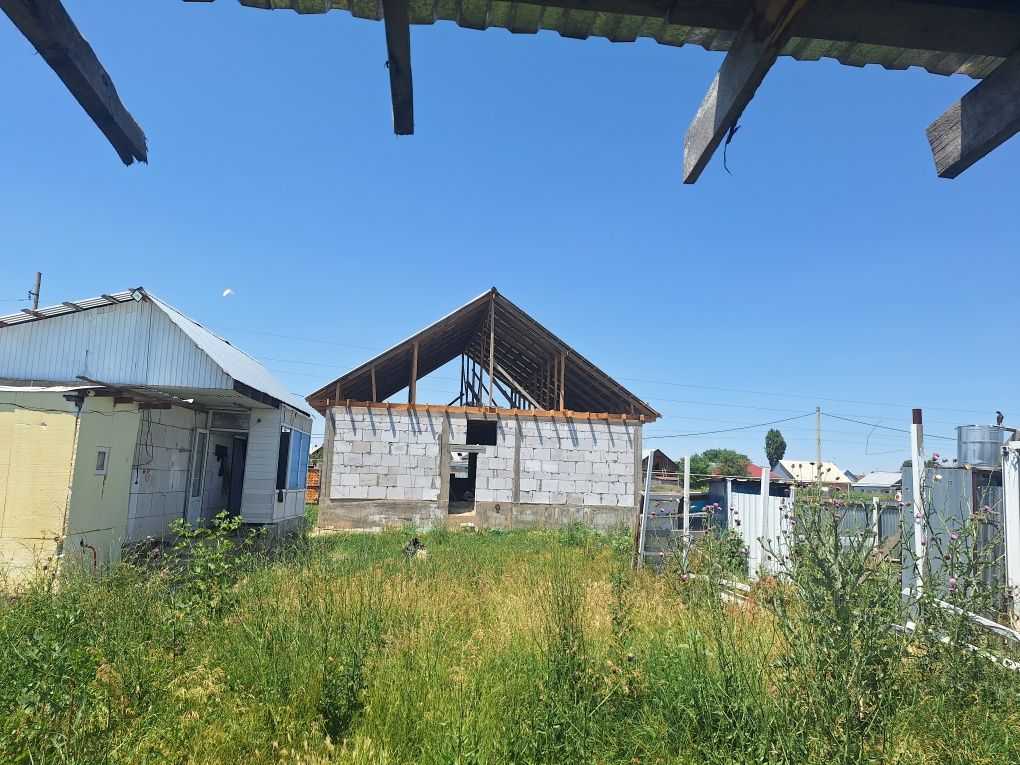 Продам времянку и недостроенный дом