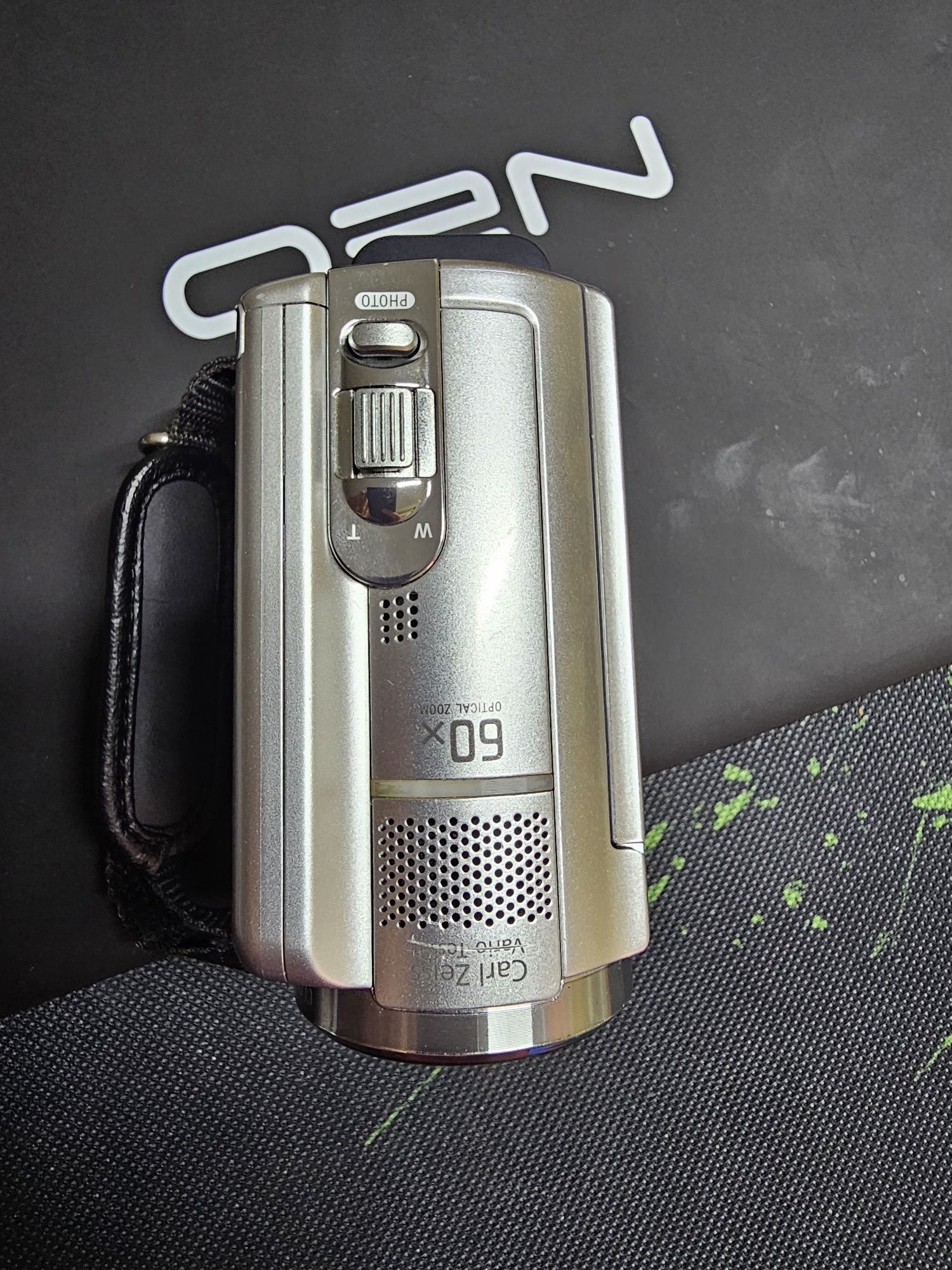 Видеокамера Sony DCR-SR68
