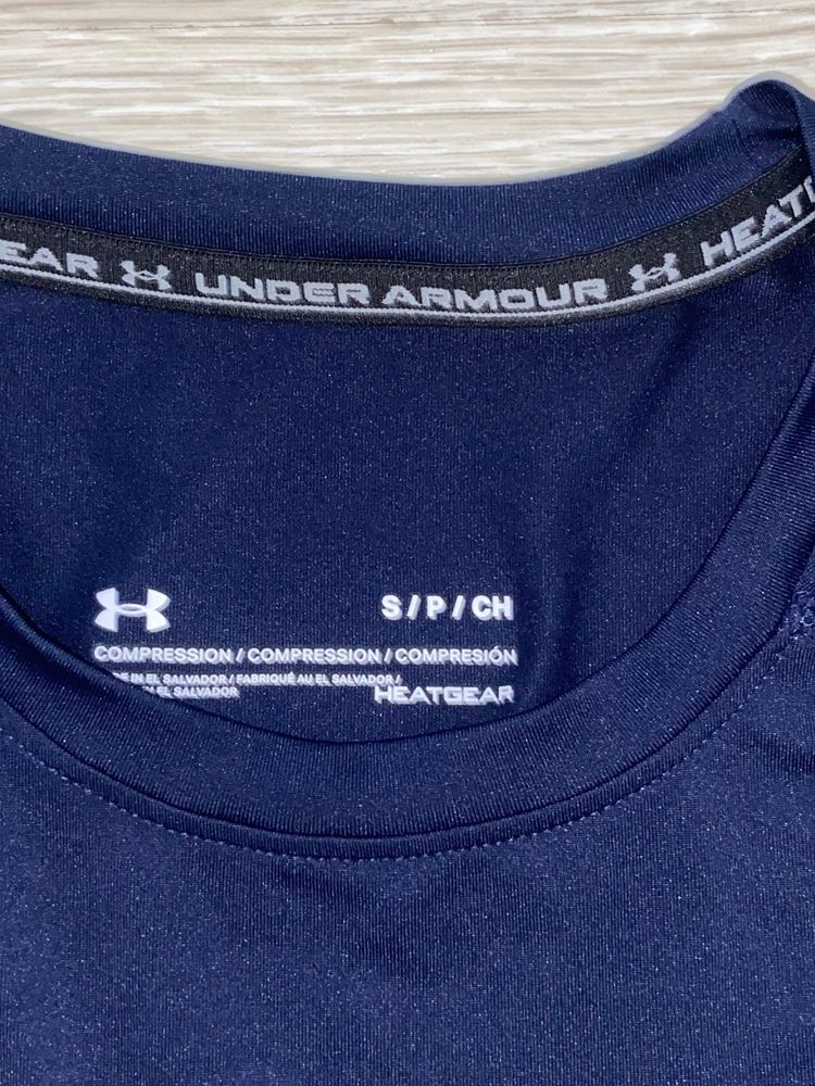 Продам рашгард Under Armour