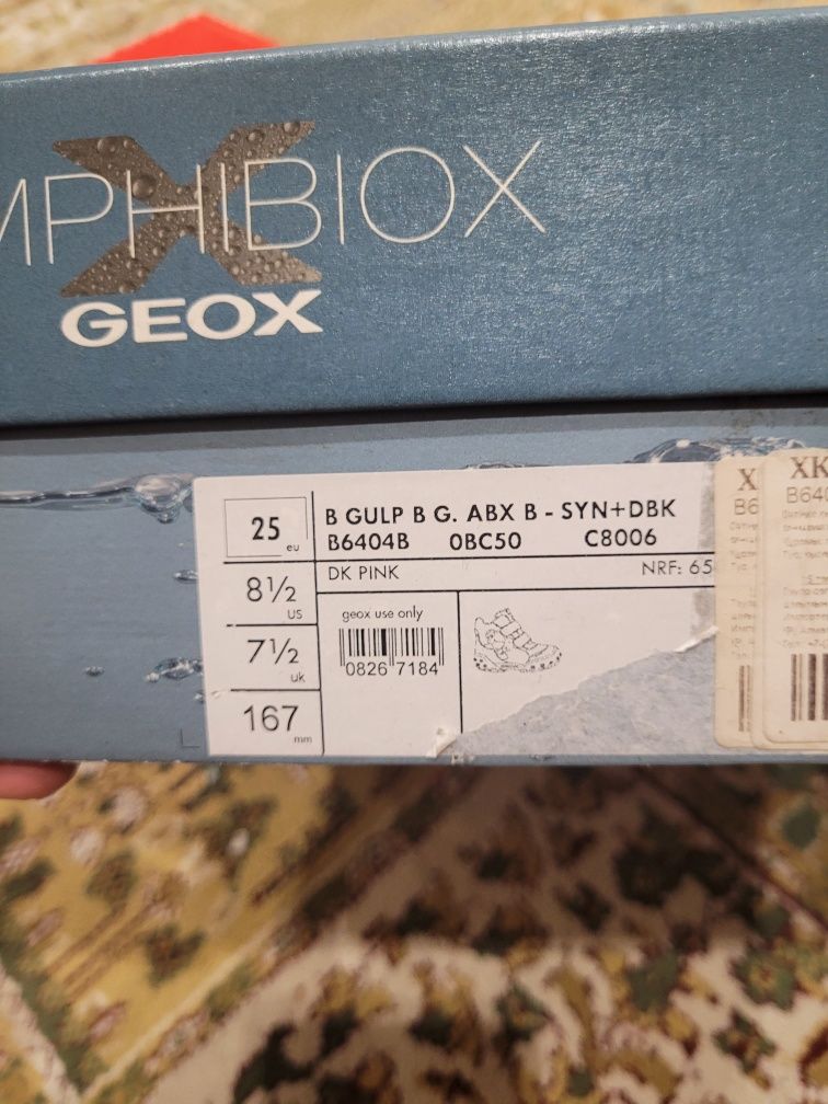 Продам ботинки сапоги Geox на девочку