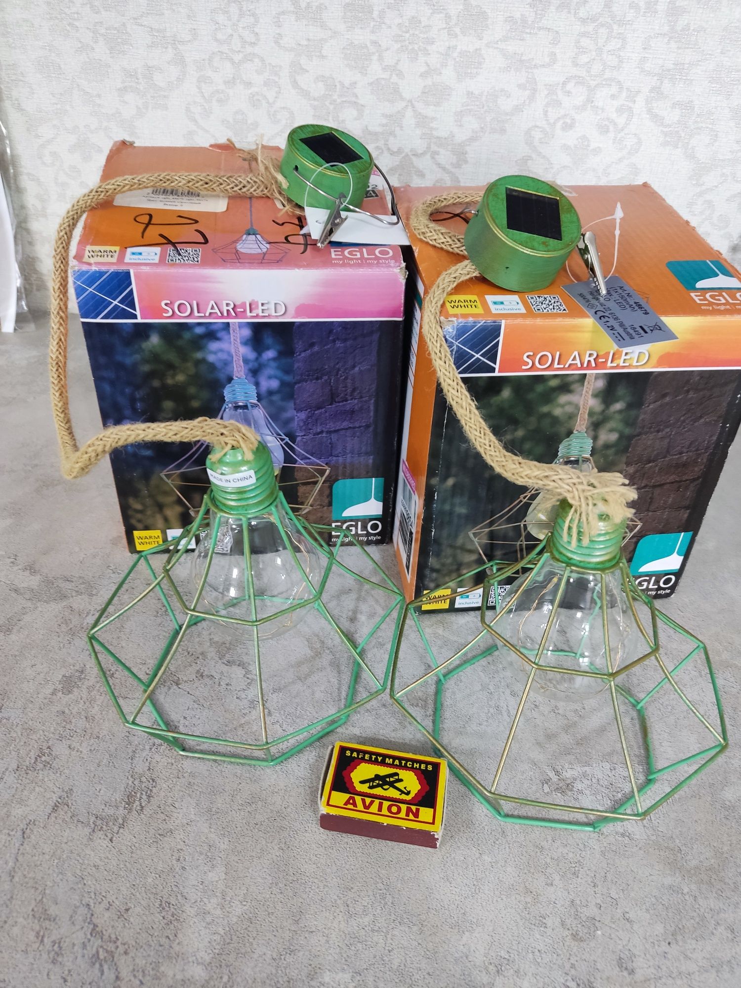 Светильник на террасу EGLO LED 2 шт по 2000т. Новые. Солнечная зарядка