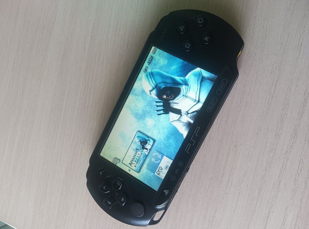 Psp e1008 отдам только в руки