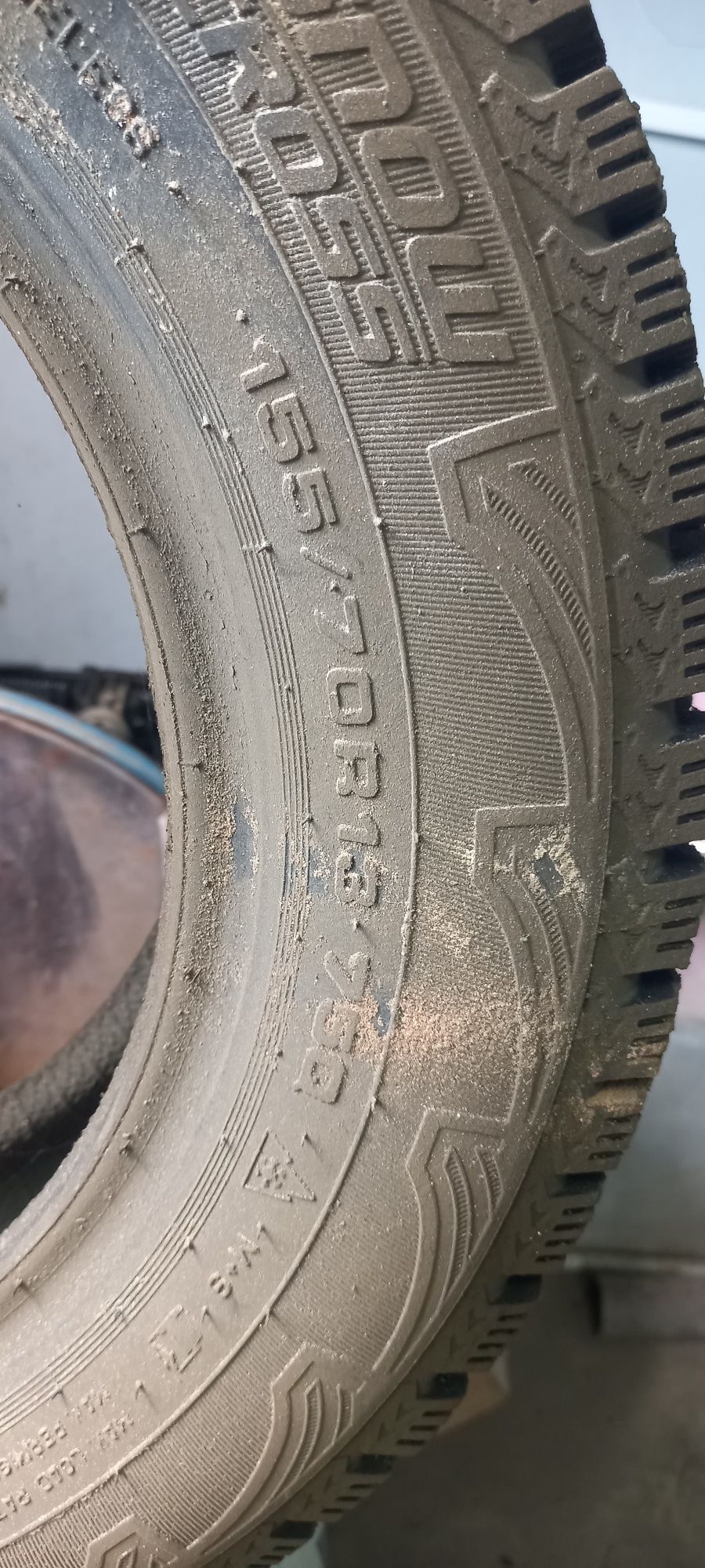 Продам Р13 зимни покришки