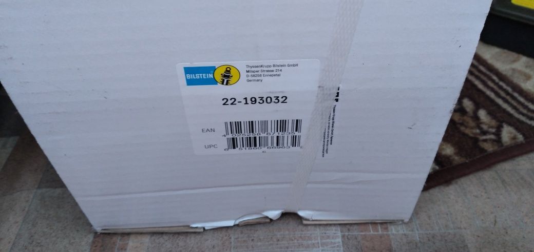 Продам стойку vw т5