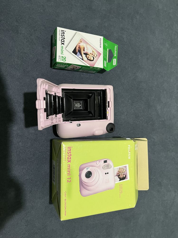Instax mini 12 (инстах 12 мини)