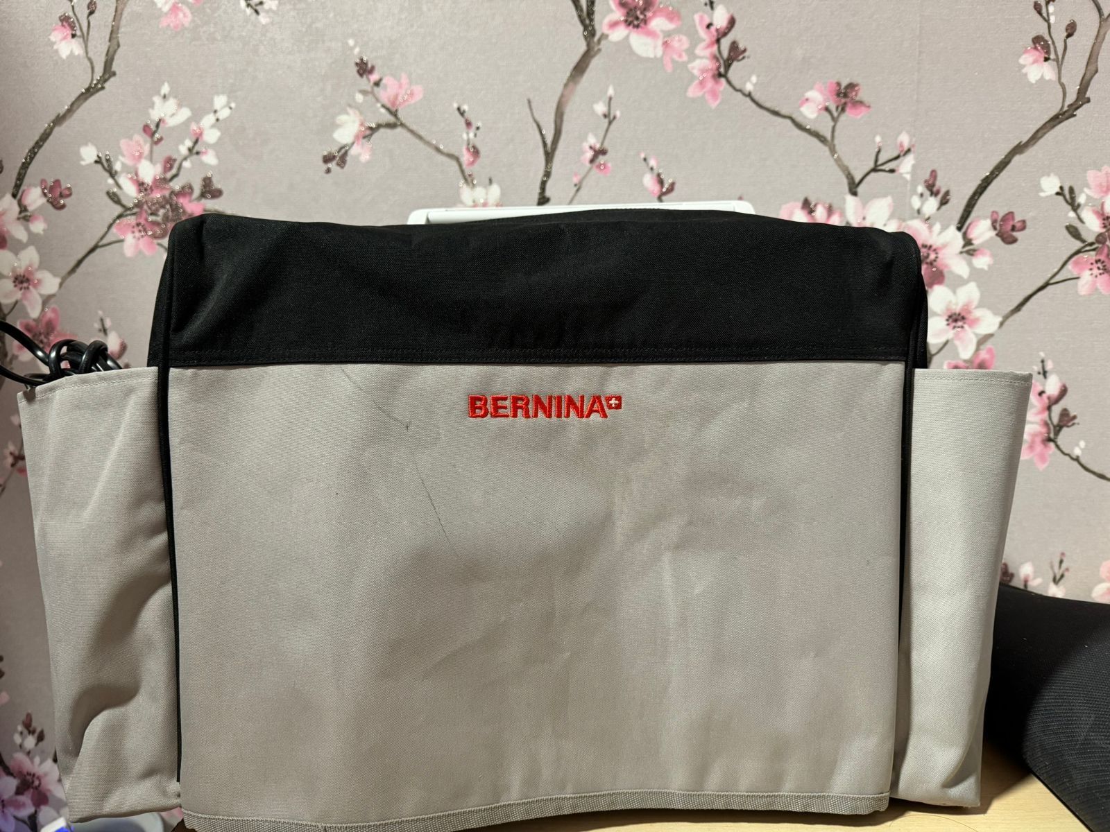 Продам швейную машинку Bernina 350 pe