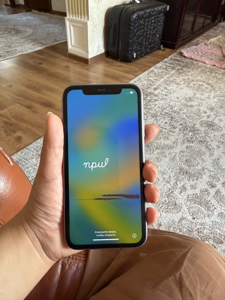 Продам Iphone 11