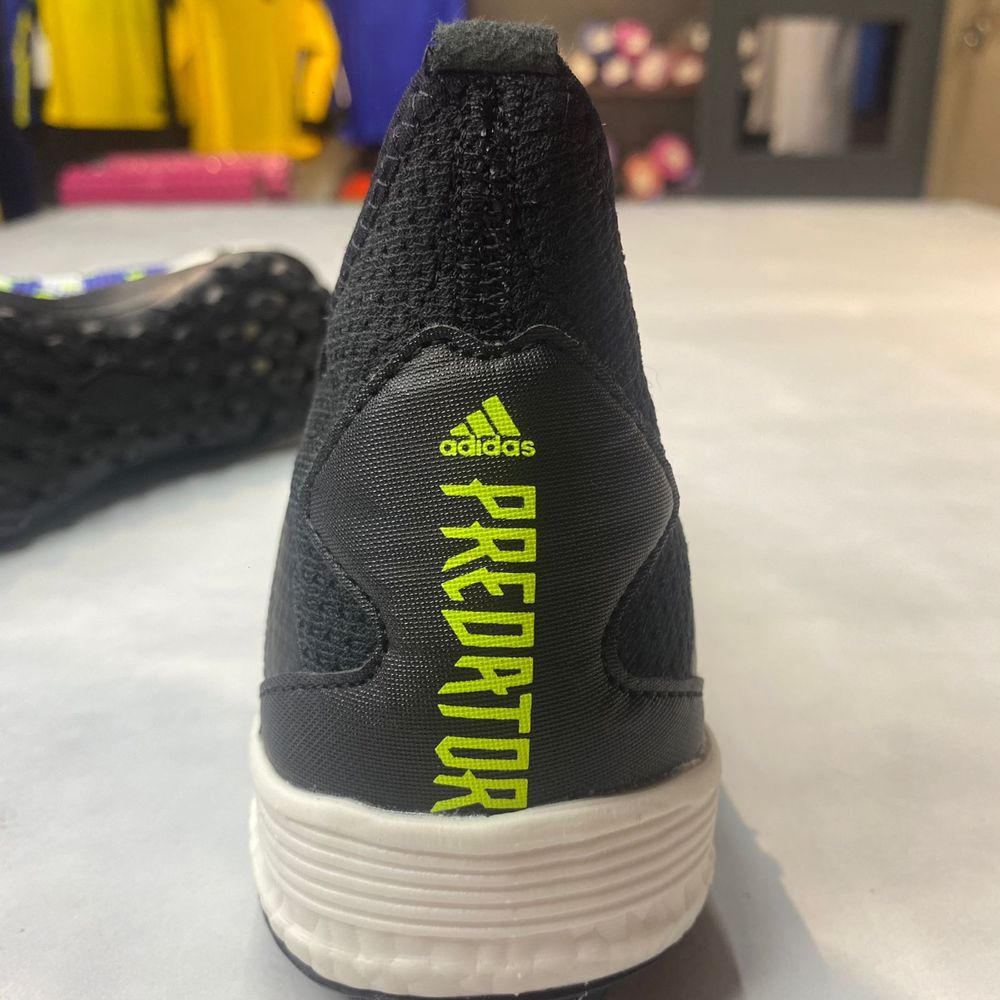 Сороконожки Adidas Predator Mutator 22 с носком в Алматы