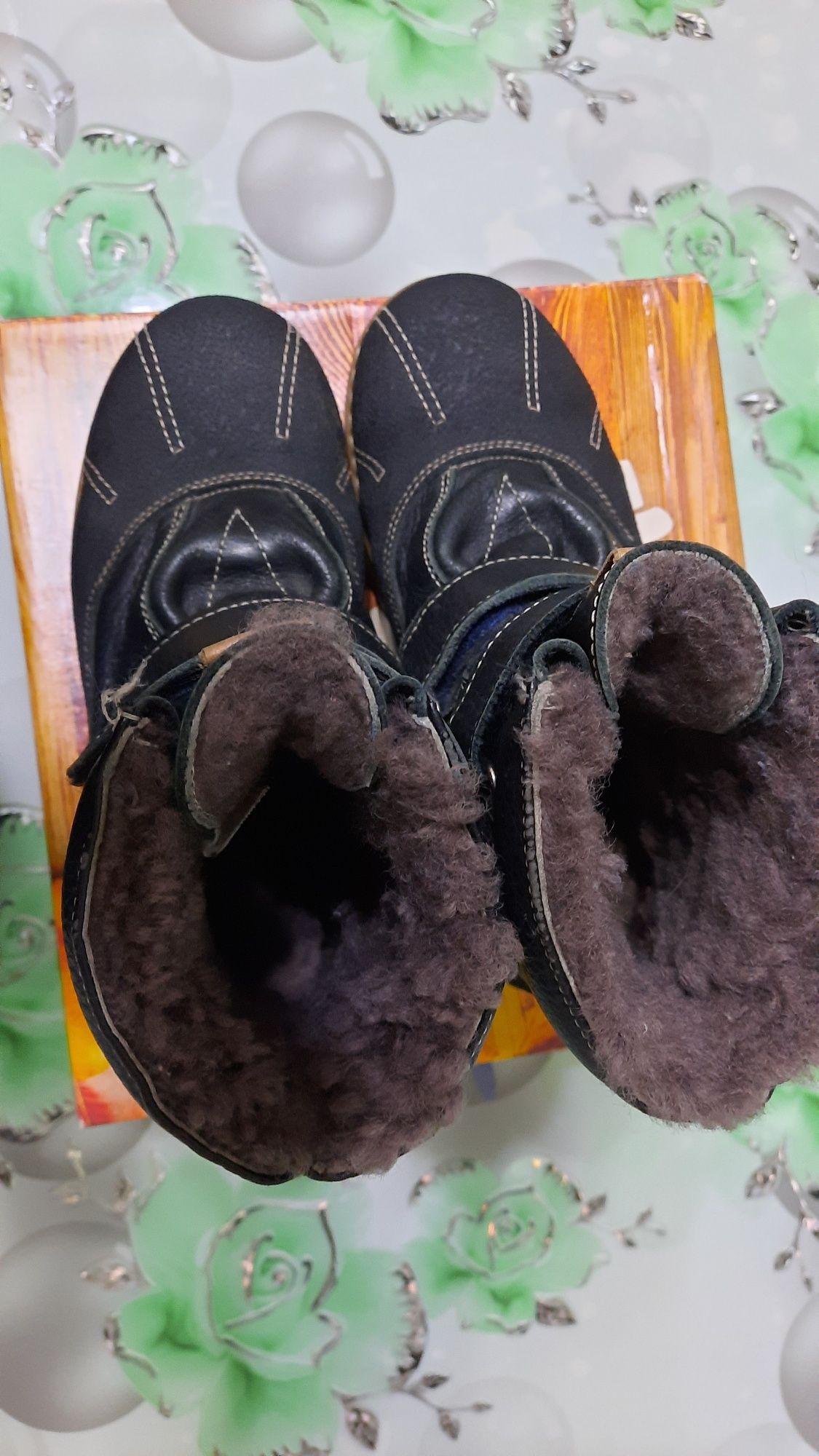 Продам зимние ботинки для мальчика