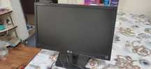 Монитор LG E1942C черный в отличном состоянии
