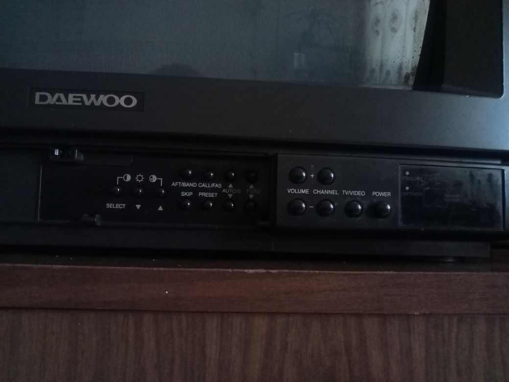Старый телевизор Daewoo