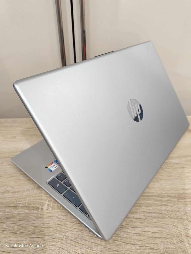 Ноутбук HP Laptop core i5 16 Gb 512 GB SSD