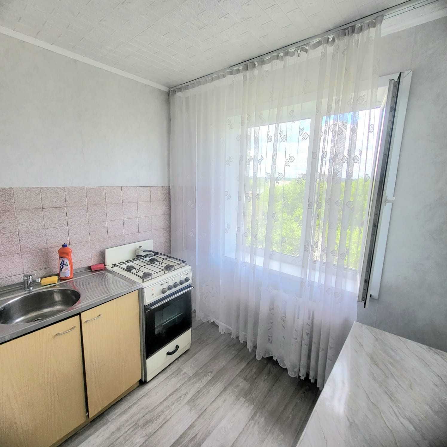 Продам 3 комнатную 3 микрорайон Абая улица