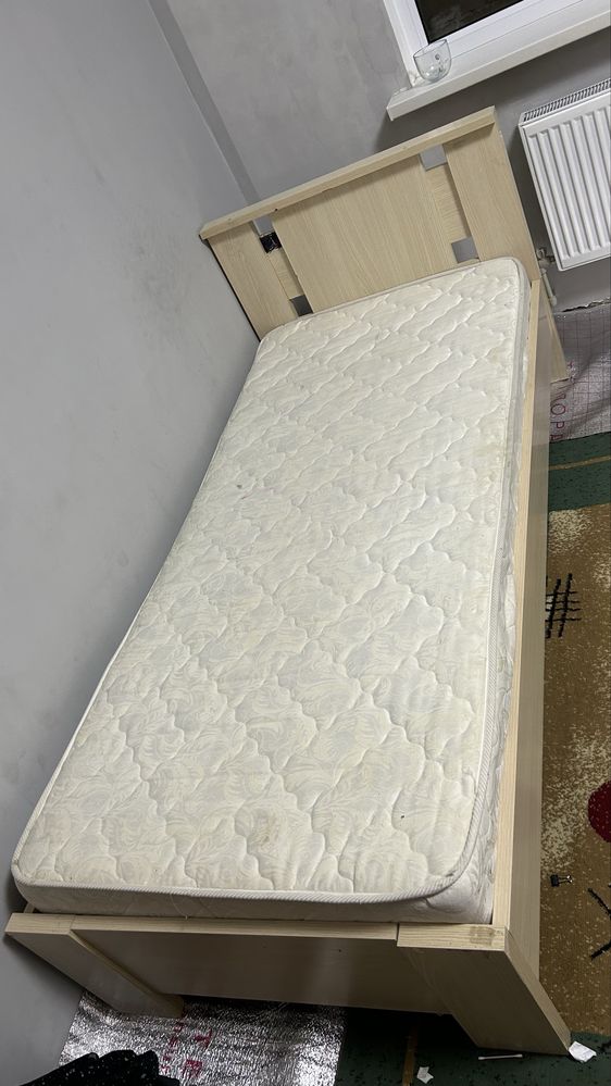 Продам Коплект 3 кровати 4 шкафа 2 тумбы