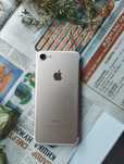 IPhone 7  золотистый  айфон
