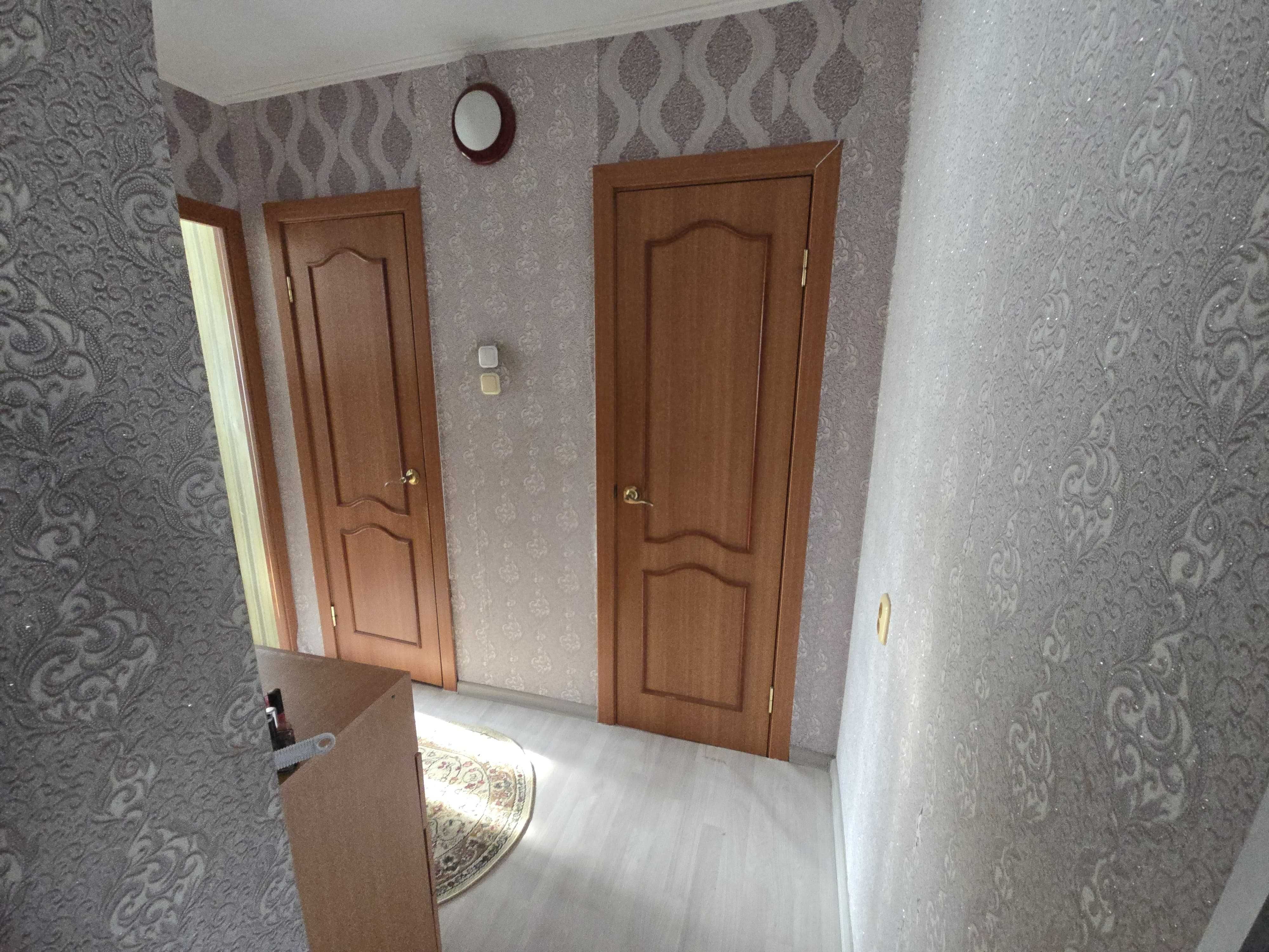 Продам 2-х комнатную квартиру в районе СКГУ