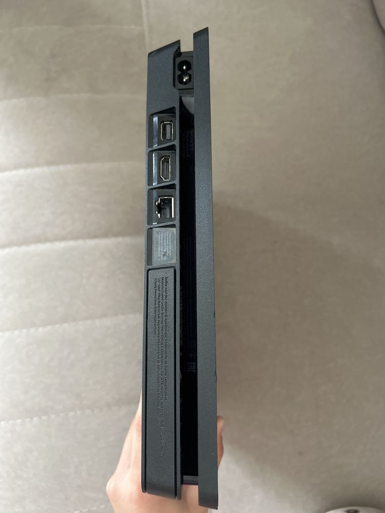 PS4 slim игровая приставка,полная комлектация шнуров,872 ГБ,2 джостика