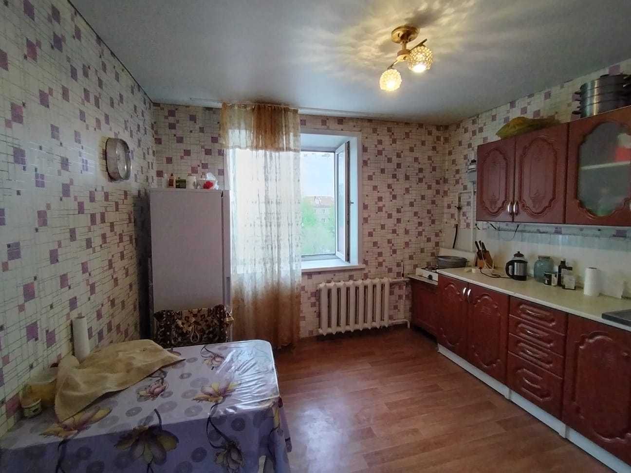 Продам 4 ком квартиру в центре города
