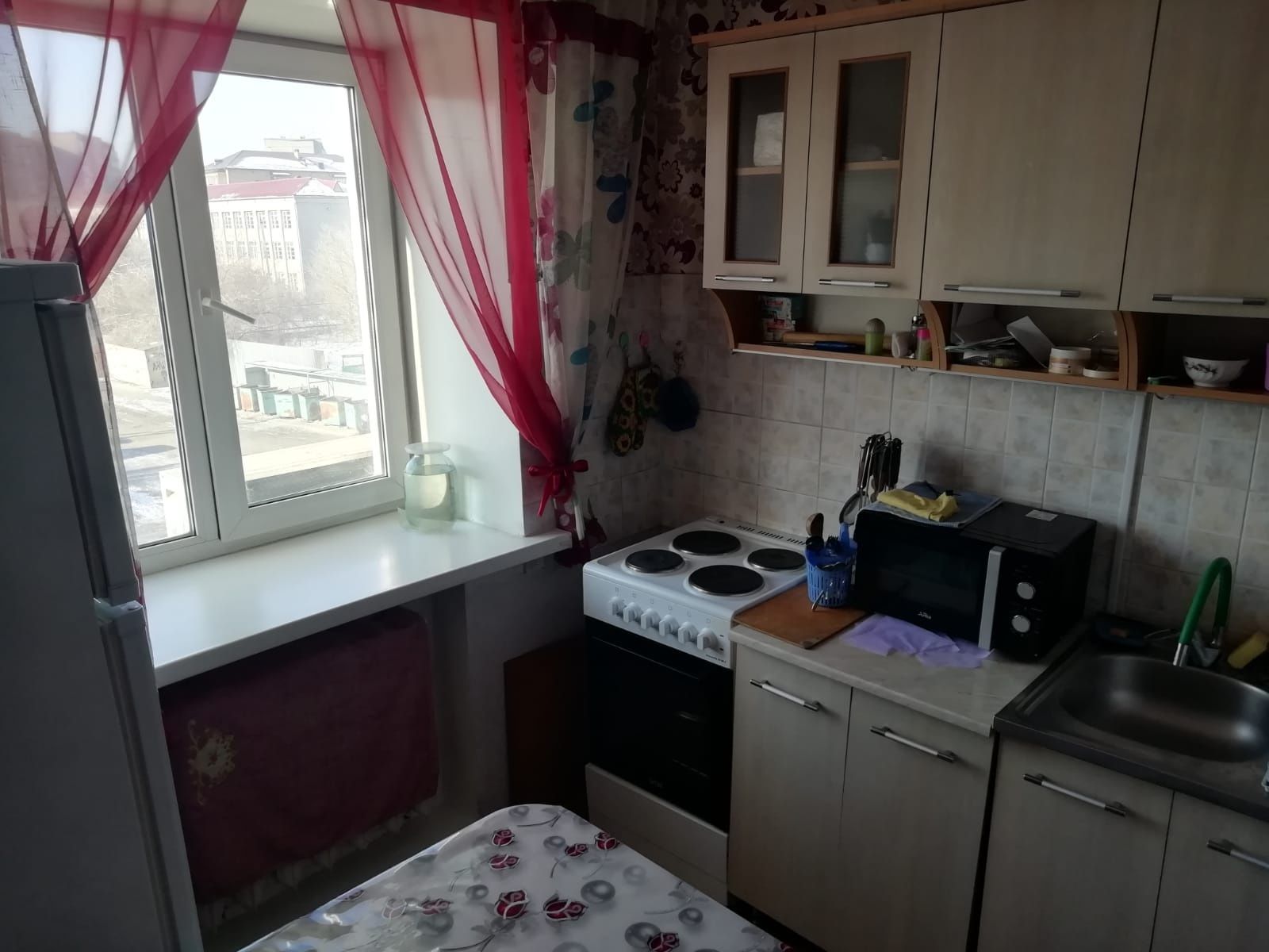 Продам 2х комнатную квартиру в хорошем районе.