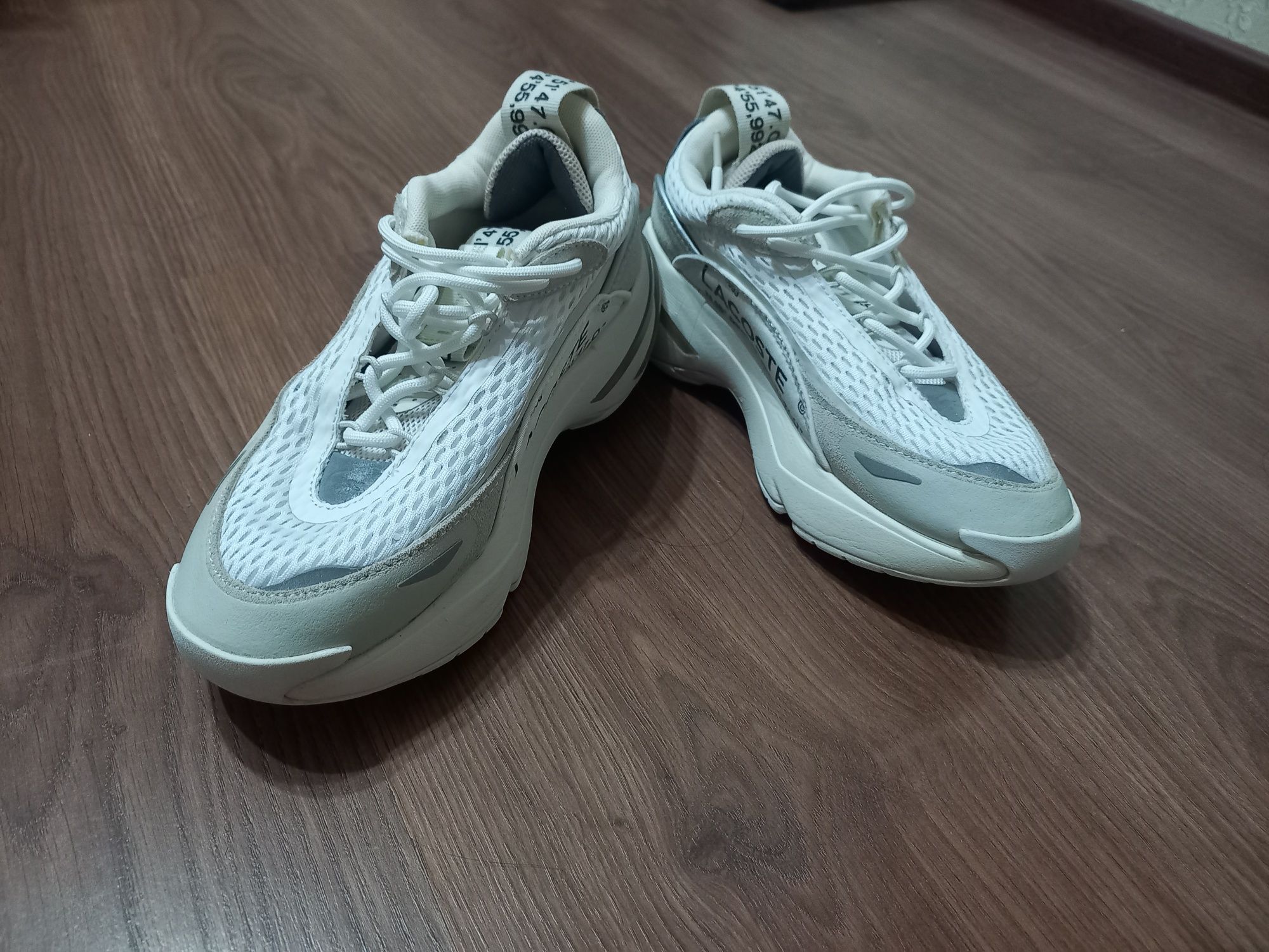 Продам кроссовки женские Lacoste (оригинал)