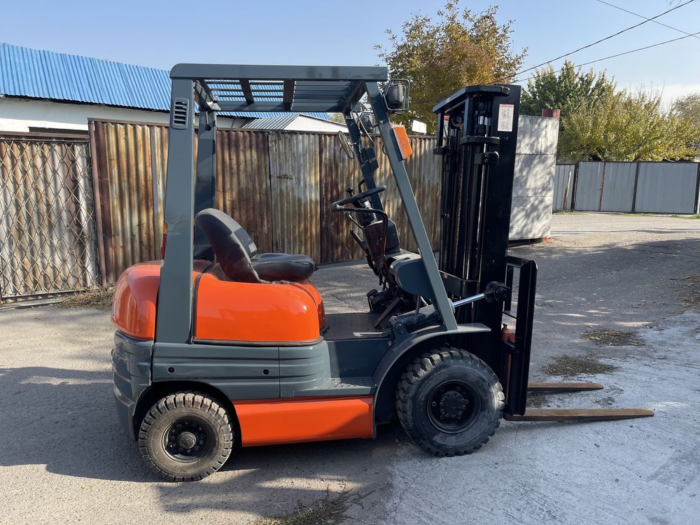 Toyota 6FG18 2006г.в. Вилочный погрузчик