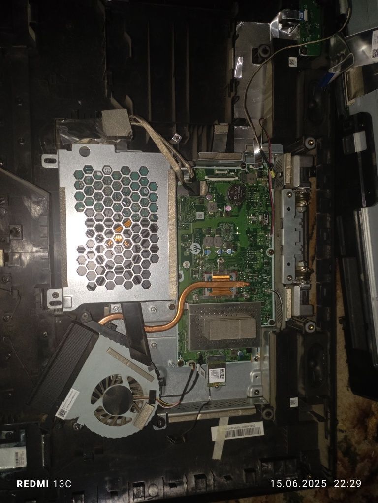Моноблок в разбор HP all in One 24 f1xx