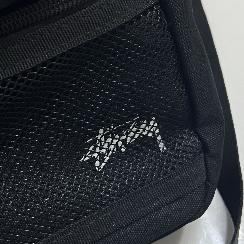 Сумка STUSSY через плечо