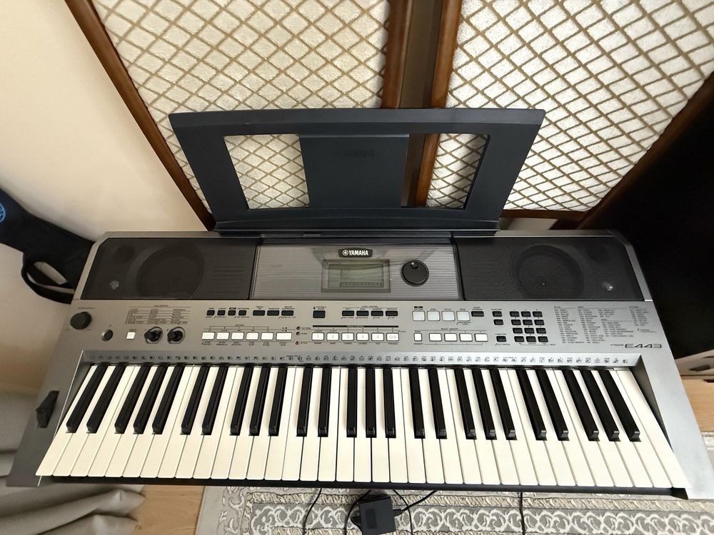 Синтезатор Yamaha PSR-E443