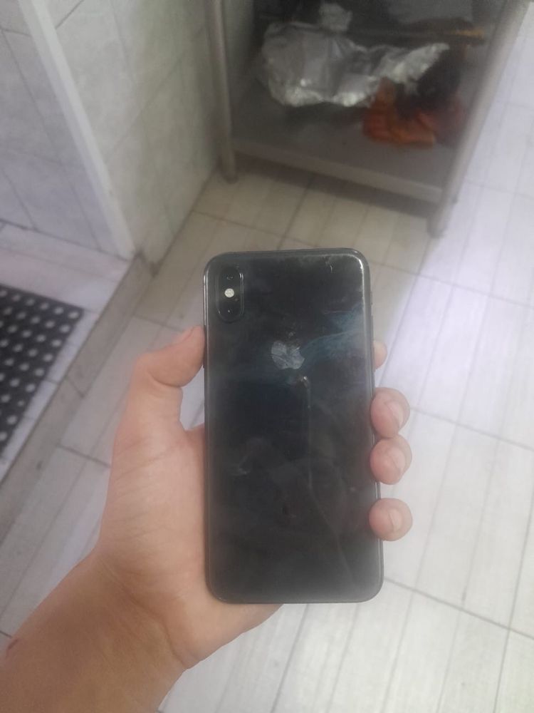 Iphone Xs с коробкой и доками