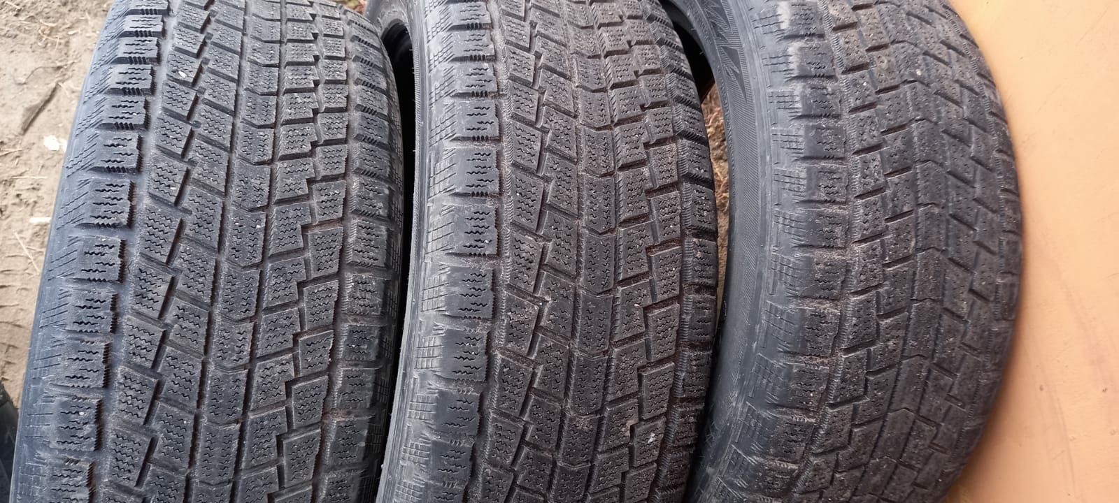 Продам балоны 235 55 r19