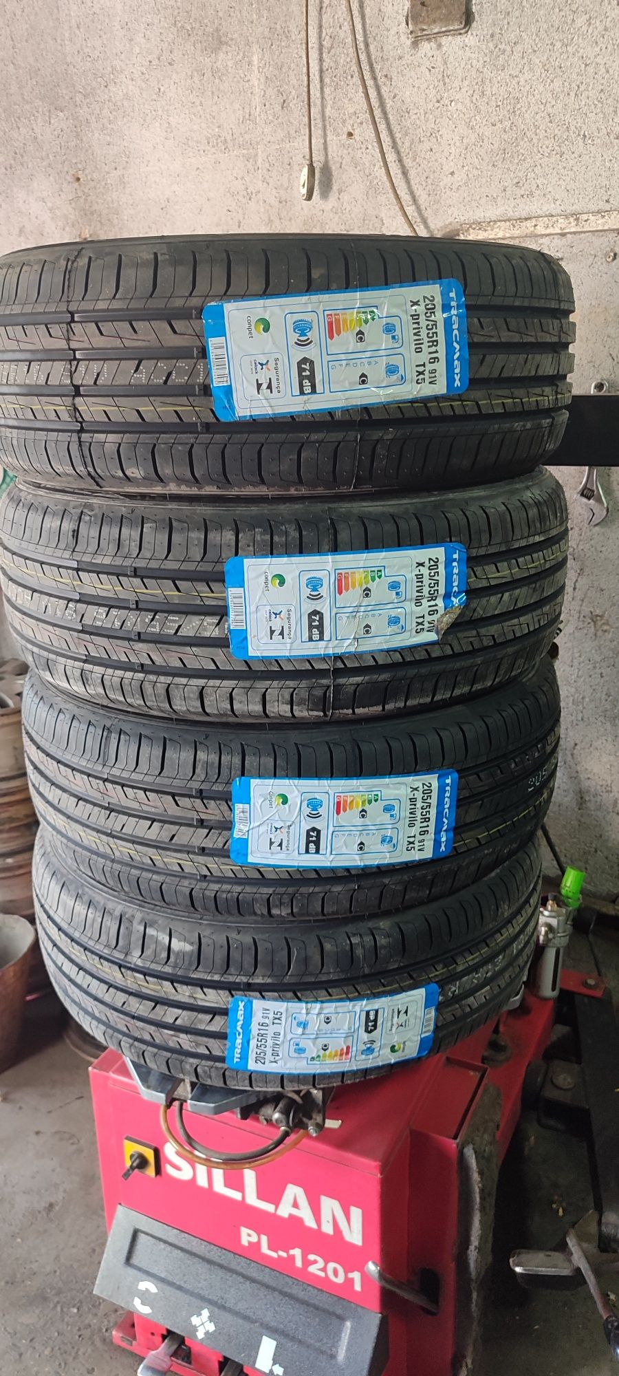 Trackman 205/55 R16