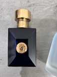 Продам два парфюма от versace и dg ( цена за два флакона)