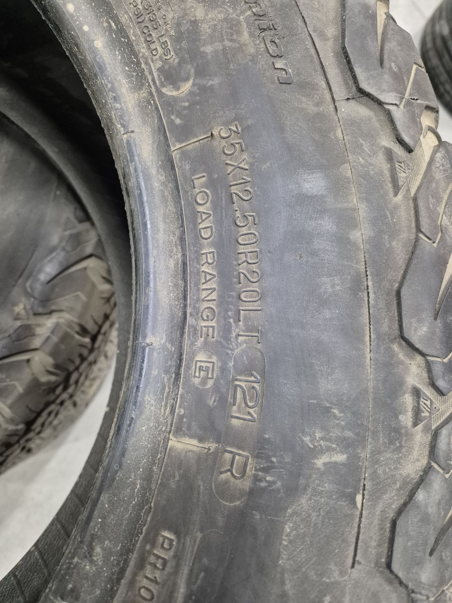 33×12.50R20 грязовой