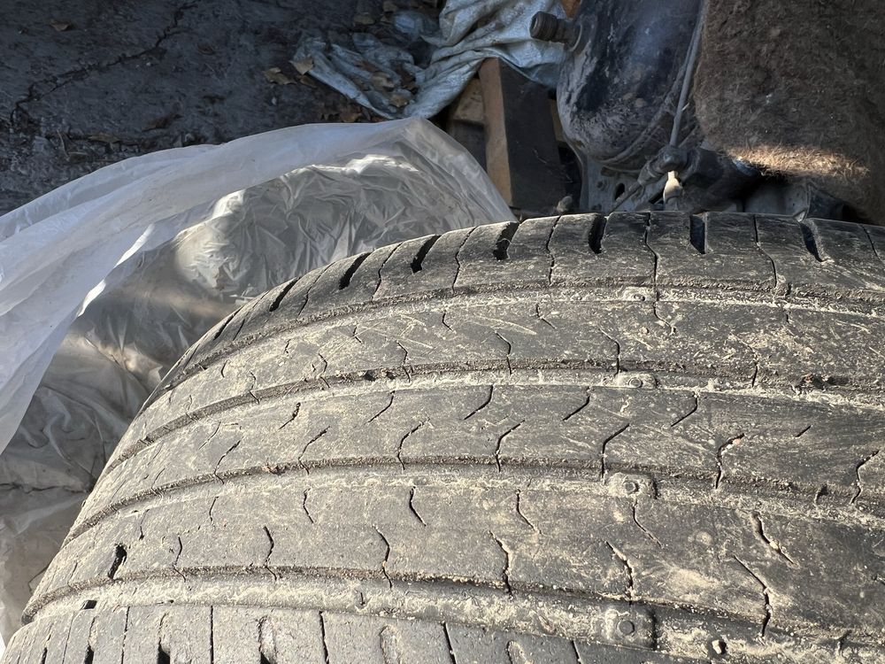 Продам резину Continental 225/55/17