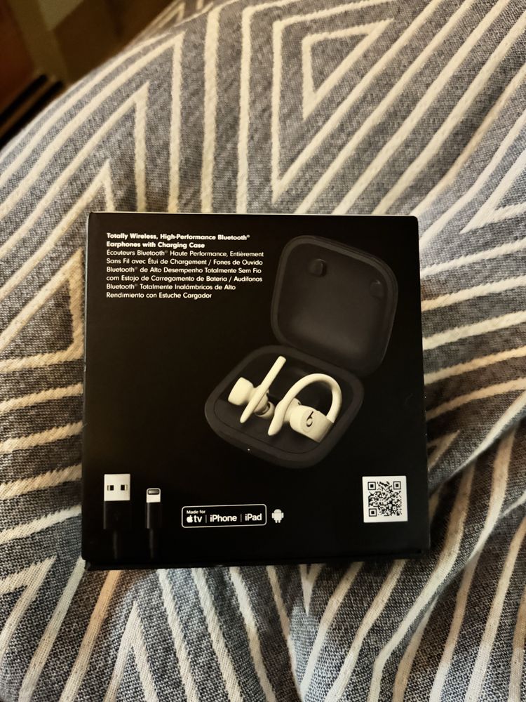 Безпроводные Наушники POWERBEATS PRO, Оригинал.