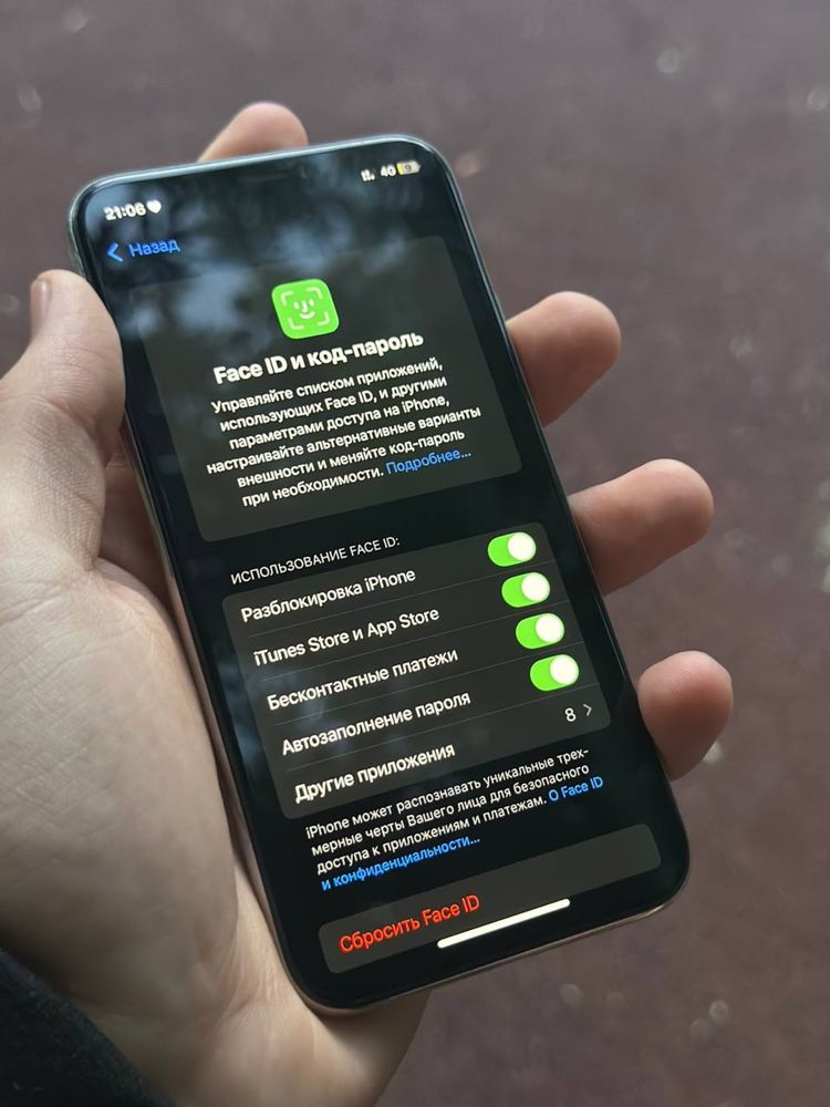 Iphone xs в отличном состояние