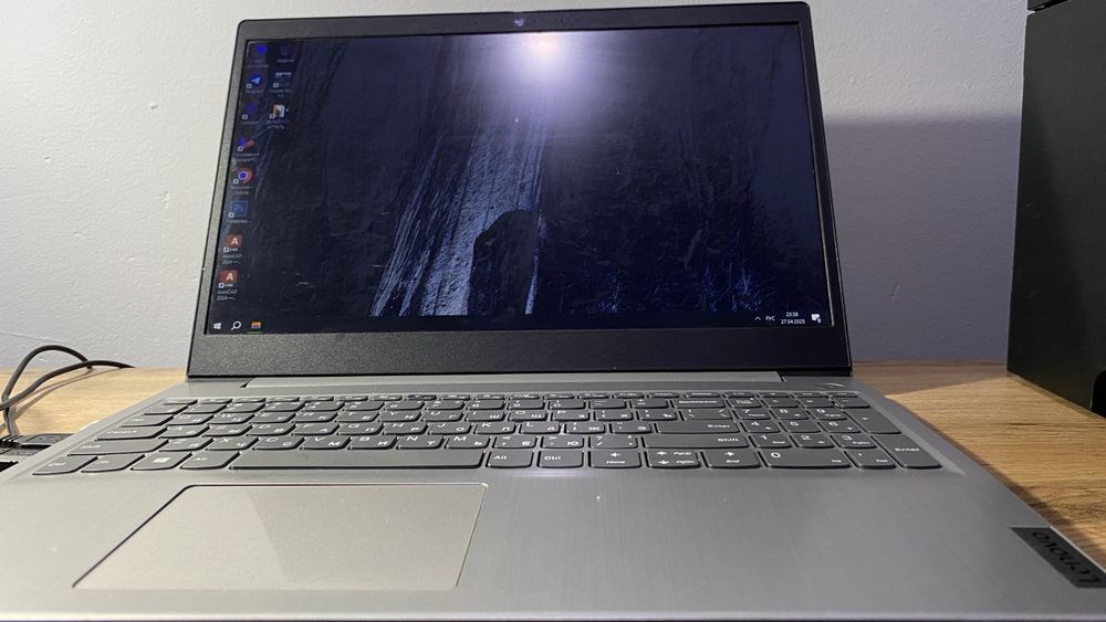 Ноутбук Lenovo ideapad