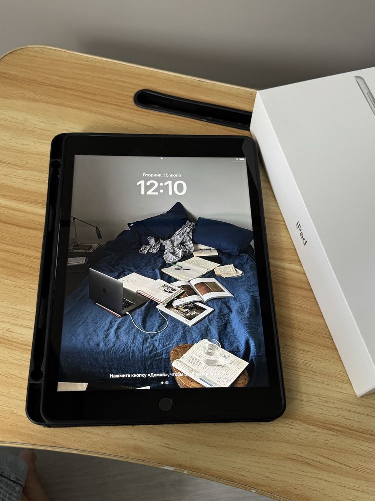 iPad 9 поколения 64 ГБ Wi-Fi , цвет серебристый