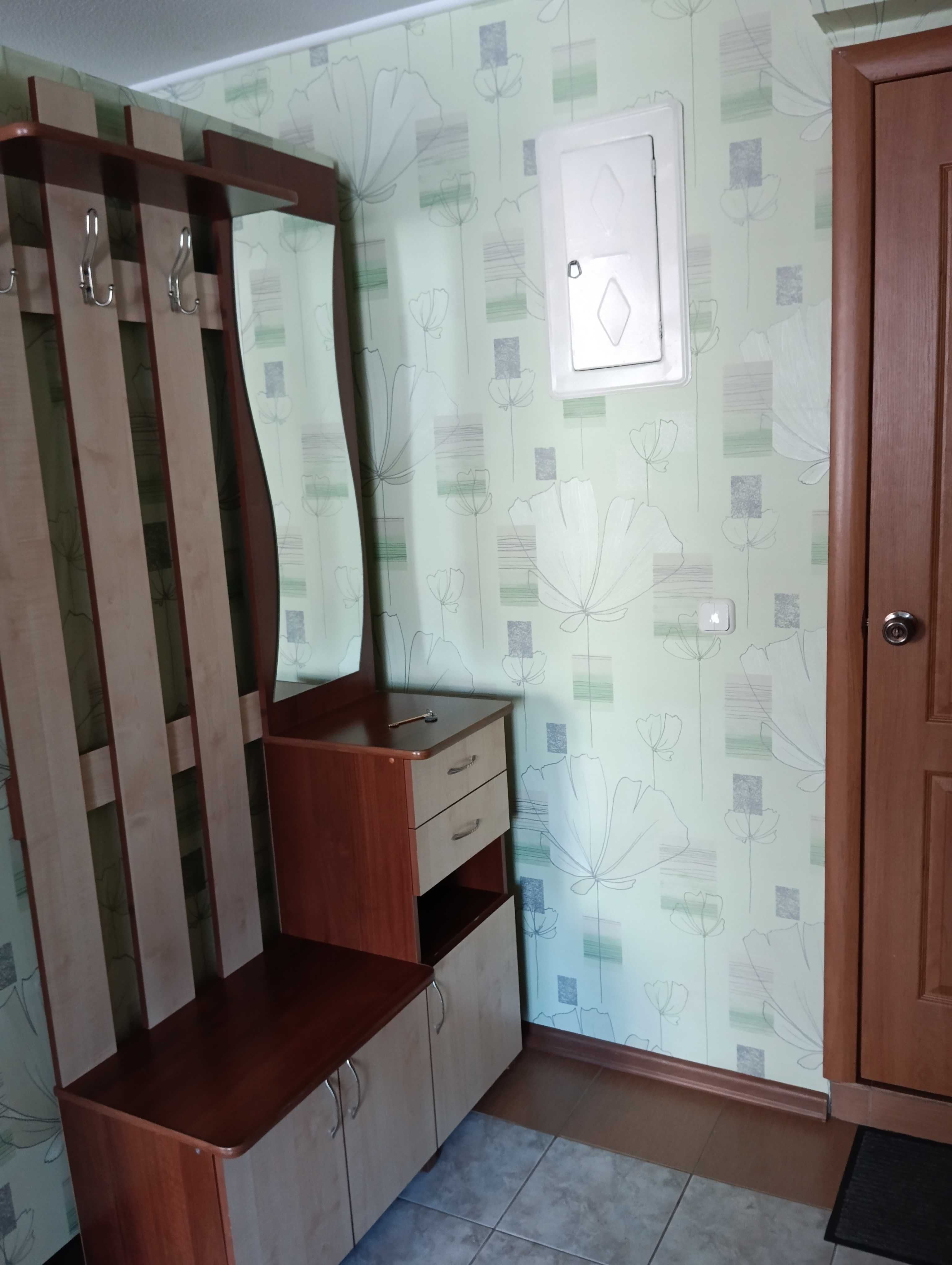 Сдам квартиру посуточно,  перепланировка из 2х комн. квартиры