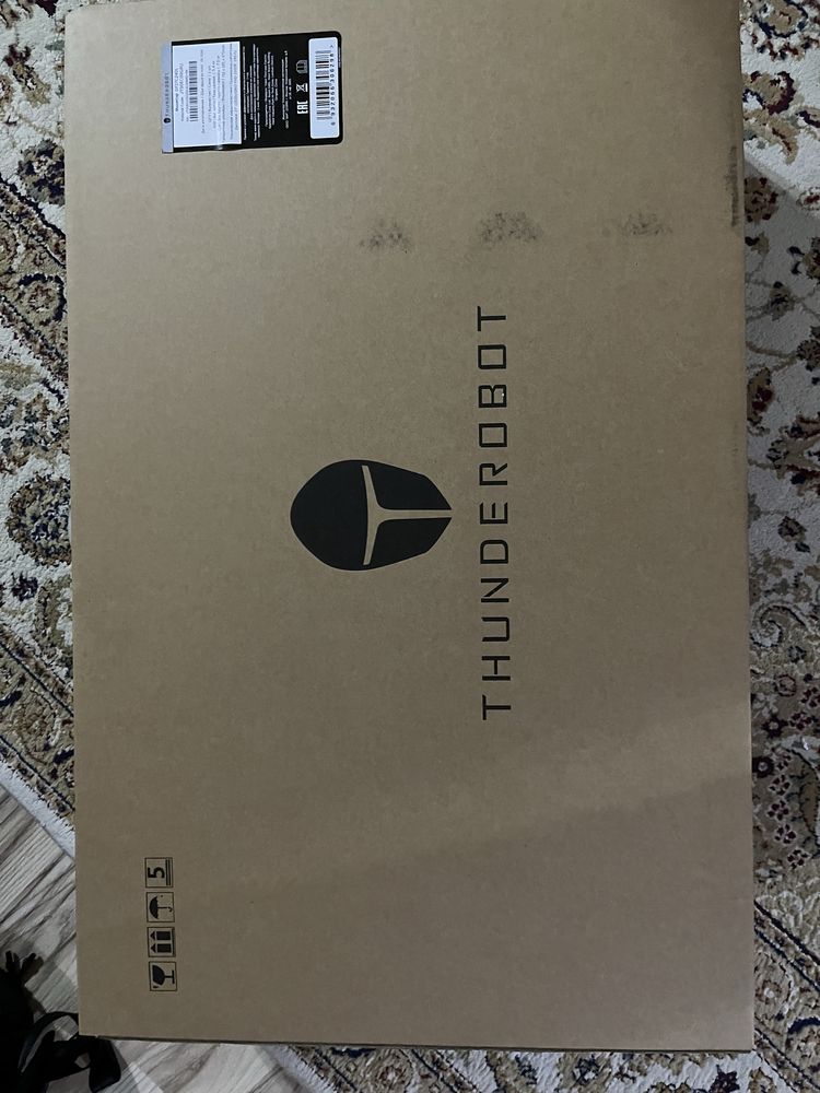 Продаю монитор Thunderobot