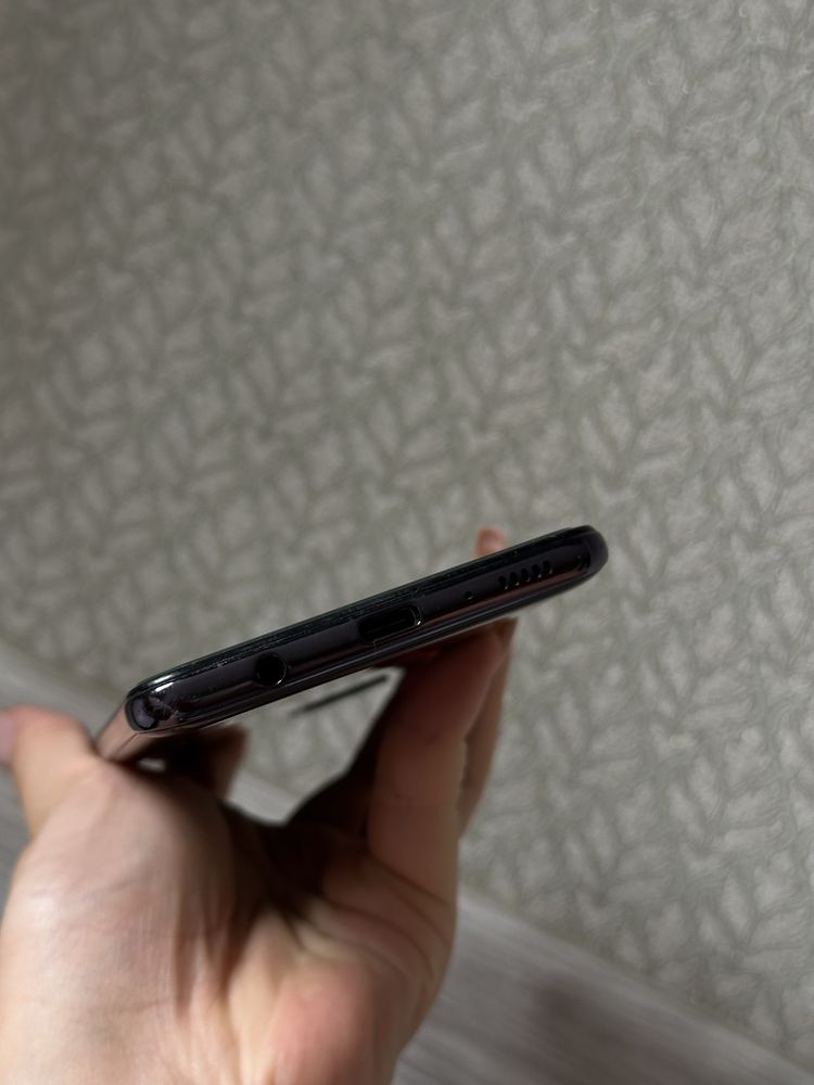 Продам телефон A31 samsung