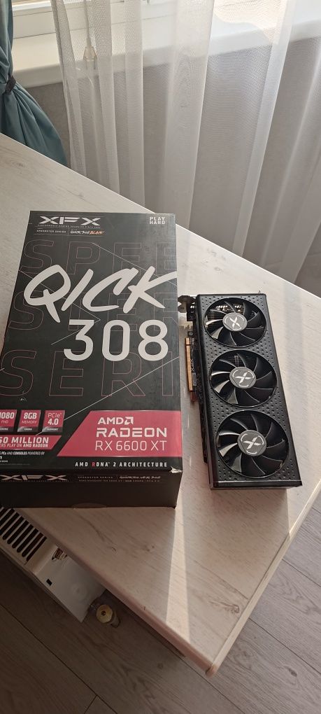 AMD Radeon RX 6600XT 8Gb
