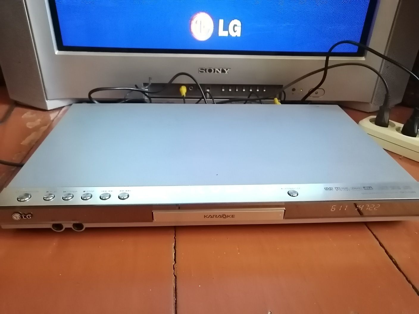 караоке, LG, с пультом, в хорошем состоянии