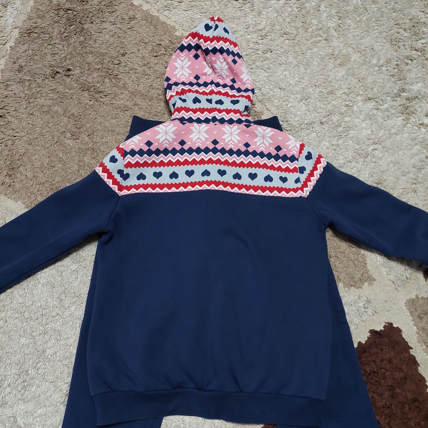 Продам костюм флисовый 46р