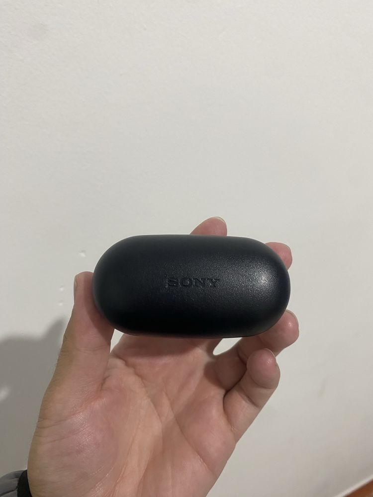 Продаёться наушники Sony