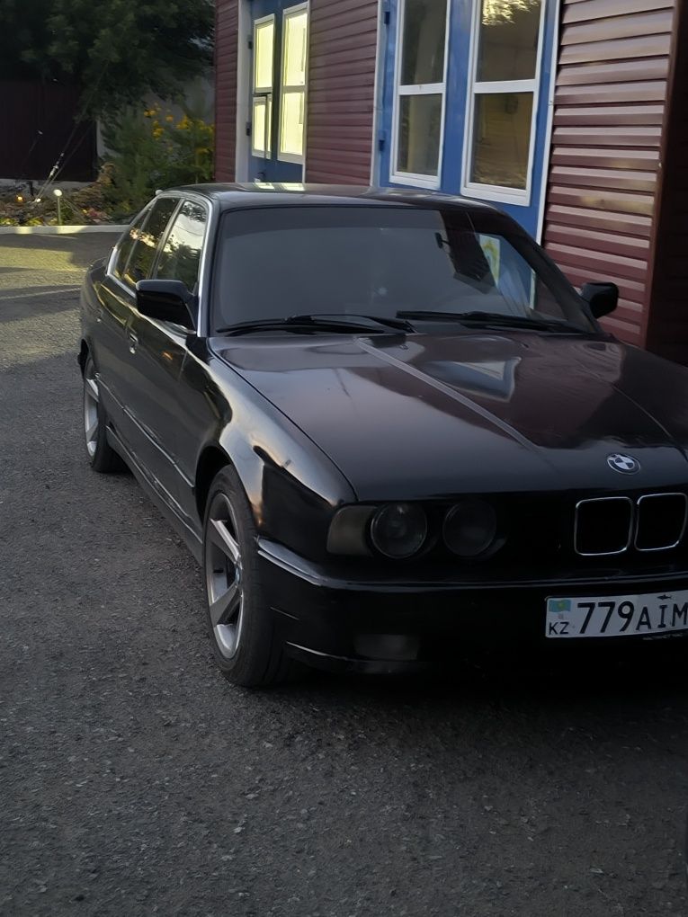 Продам бмв е34 520